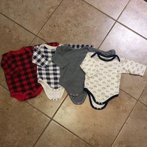 Hudson Baby 9-12 month onesies lot of 4